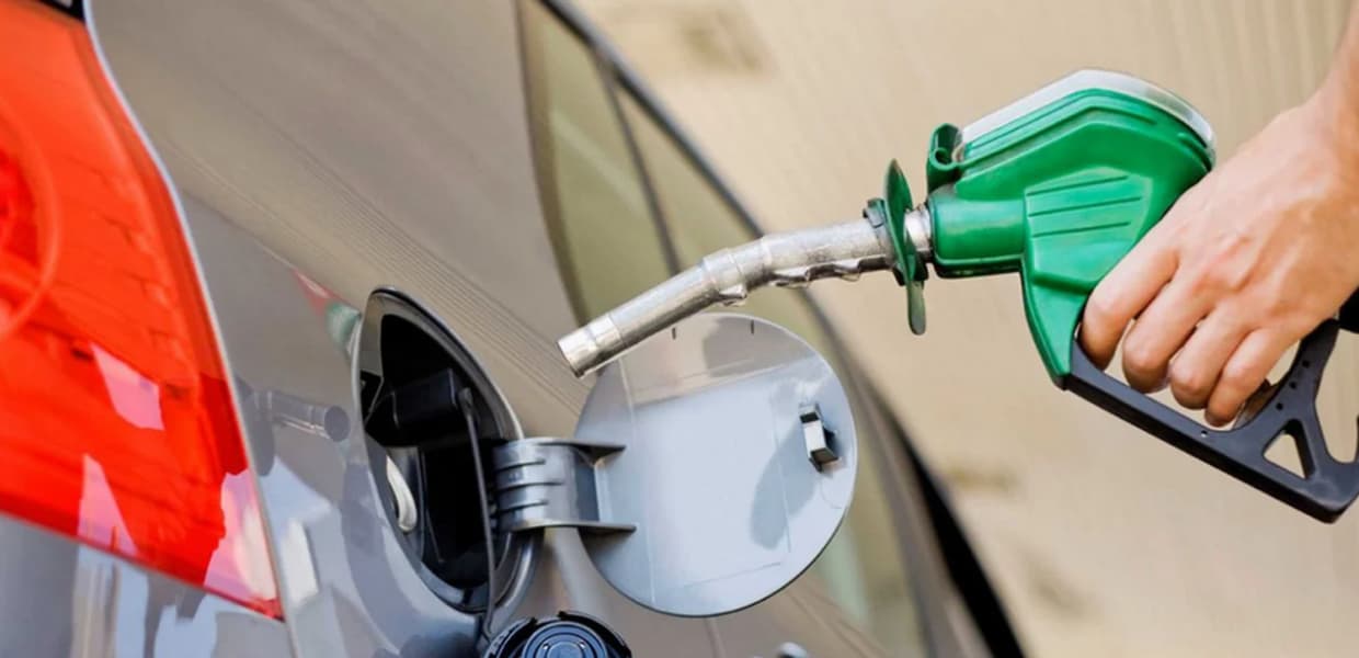 Imagen de portada para ¿Dónde está más cara la nafta en América Latina? Uruguay lidera, Argentina en la mitad del ranking