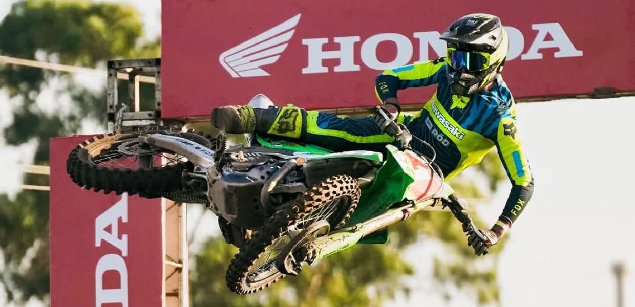 Imagen de portada para Histórico: Misiones recibe por primera vez al Campeonato Argentino de Motocross en Eldorado